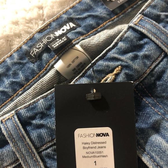 Fashion nova boyfriend jeans - Picture 2 of 2